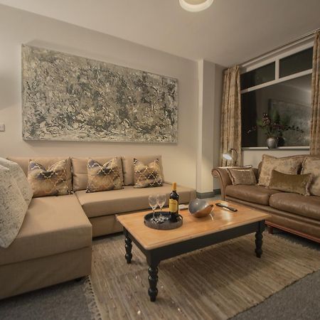 Barnston House - Heswall - Spacious Homely Holiday Home By Rework Accommodation Extérieur photo